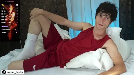 MaxxxTaylor webcam model stream image
