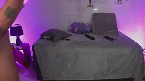 bri_cullen webcam model stream image