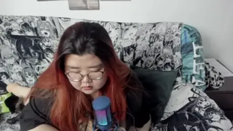 Nadine_asian webcam model stream image