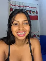 Milanyvero_ webcam stripchat model stream image