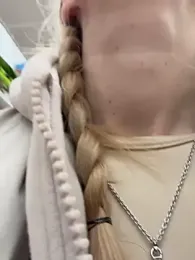 kira_mia webcam model stream image