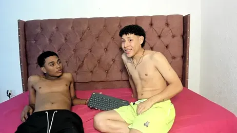 boys_yourparty webcam model stream image