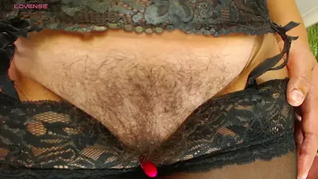 HairyQuinn webcam model stream image