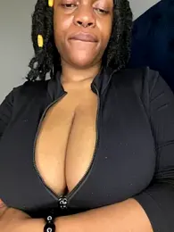 Boneca25 webcam model stream image