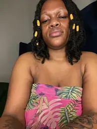 Boneca25 webcam model stream image