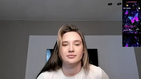 Holly_Molii webcam stripchat model stream image