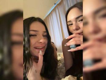 LisaAndDenis webcam model stream image