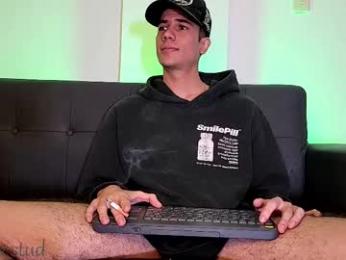 derek_stud_ webcam model stream image