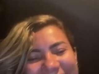 liindaevans webcam model stream image