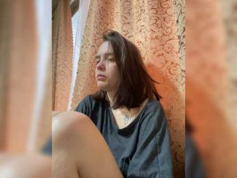 Kiss_ webcam model stream image