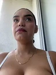 Sara-77 webcam model stream image