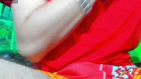 LovexJuxn_ webcam model stream image