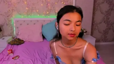 Shy_Kira webcam model stream image