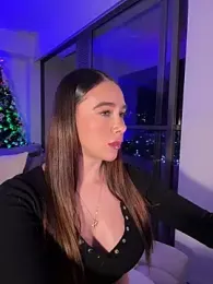 sarabell_ webcam model stream image