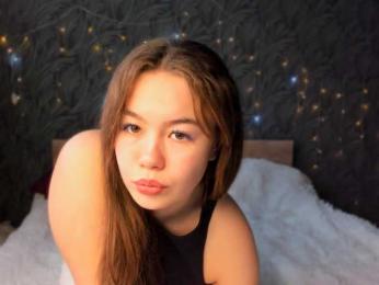 SaraKox webcam model stream image