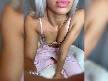 Viki-05 webcam bongacams model stream image