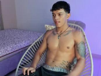 noah_cole_ webcam model stream image