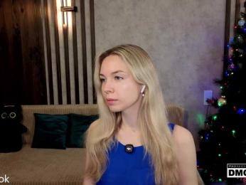 Hollywww webcam model stream image