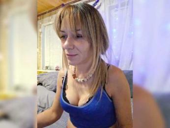 krisred webcam model stream image