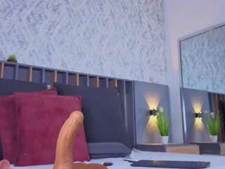 mia-oceann webcam model stream image