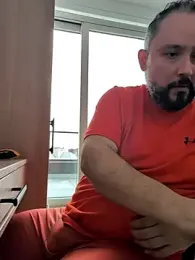 Hairy_bear86 webcam model stream image