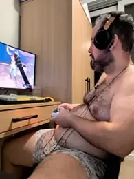 Hairy_bear86 webcam model stream image