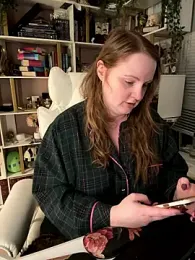 GingerSnap33 webcam model stream image