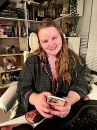 GingerSnap33 webcam model stream image