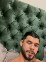 Dimitri_Bass webcam model stream image