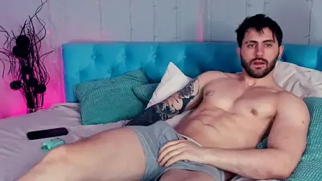 Oscar_Miller_ webcam model stream image