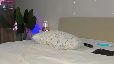 Emmanuelleee webcam model stream image