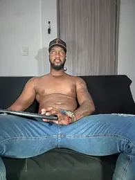 blackdrey18 webcam model stream image