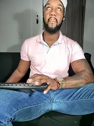 blackdrey18 webcam model stream image