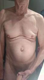 SeniorExhib webcam model stream image