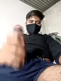 Pussy_lover_33 webcam model stream image