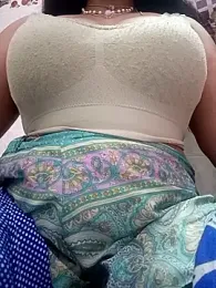 cute-mahek webcam stripchat model stream image