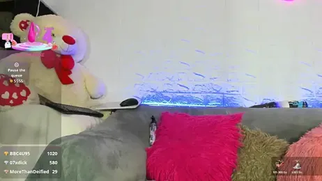 CelesteGill_ webcam model stream image