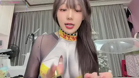 Yaya--728 webcam model stream image