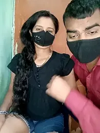 Suhani512 webcam stripchat model stream image