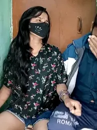 Suhani512 webcam model stream image