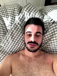 Carl242000 webcam model stream image