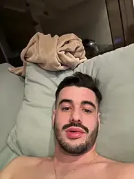 Carl242000 webcam model stream image