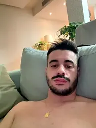 Carl242000 webcam model stream image