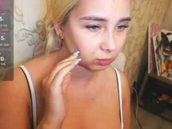 vikiwaitingforyou webcam chaturbate model stream image