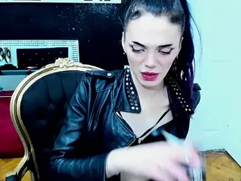 Vanessa4Dom webcam model stream image