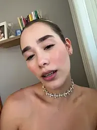 FridaKlein webcam model stream image