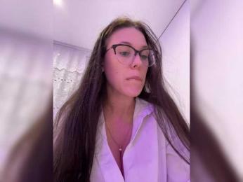 Potifays webcam bongacams model stream image