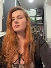 CandyShoopp webcam model stream image