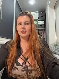 CandyShoopp webcam model stream image