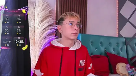 Naughty__Chriss webcam model stream image